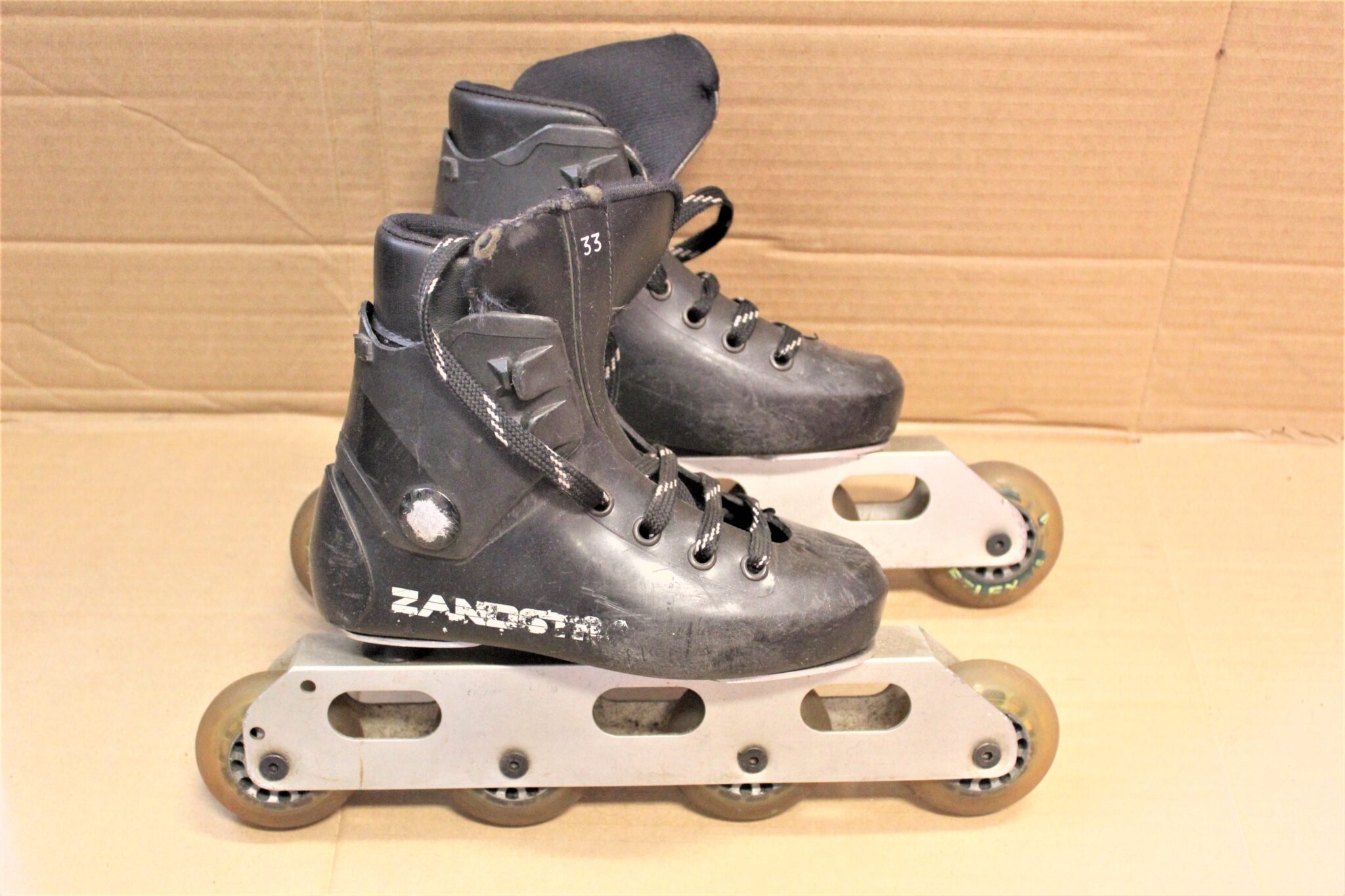 ZANDSTRA junior skeeler maat 33 – Van Benthem Sport – Apeldoorn